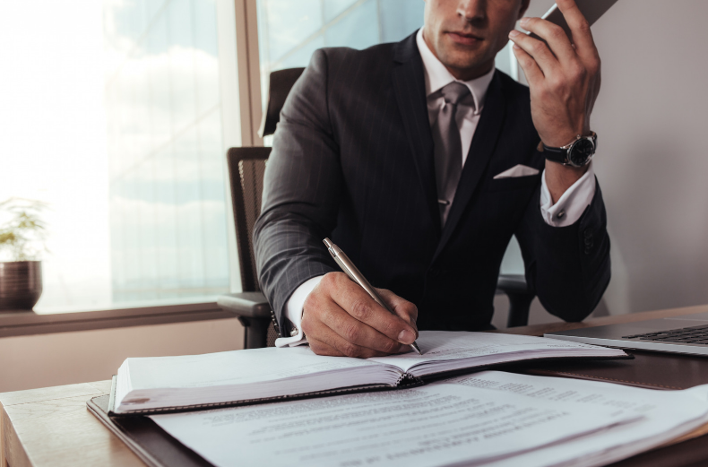 Закон та порядок по-Італійськи: Юридичний супровід.