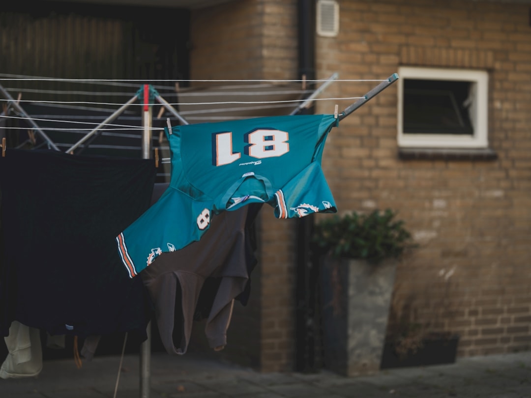 Лайфхаки для стирки и сушки спортивной одежды — как избавиться от запахов