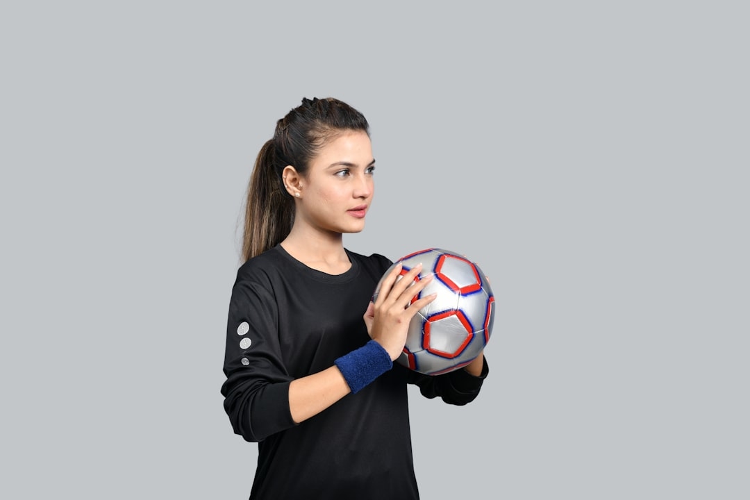 Как выбрать правильную спортивную одежду для разных видов тренировок: подробная инструкция